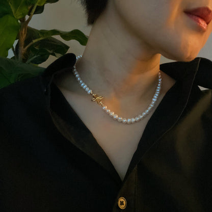Pearl Essence Clasp Necklace