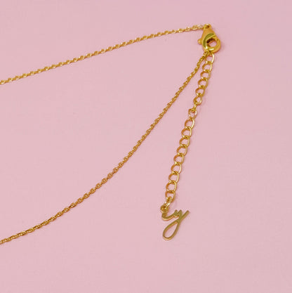 Colar dourado com Inicial em Bolha de Cristal